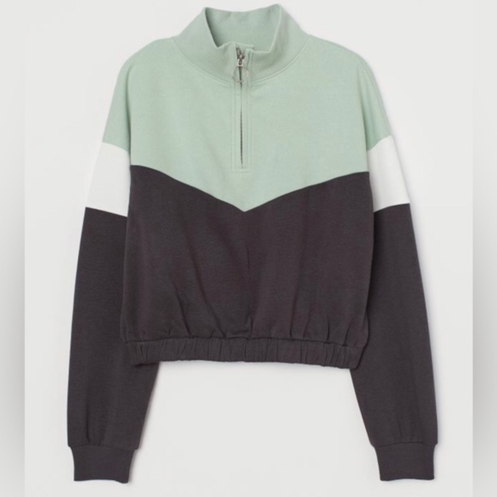 H&M Sweatshirt size 16/18‎